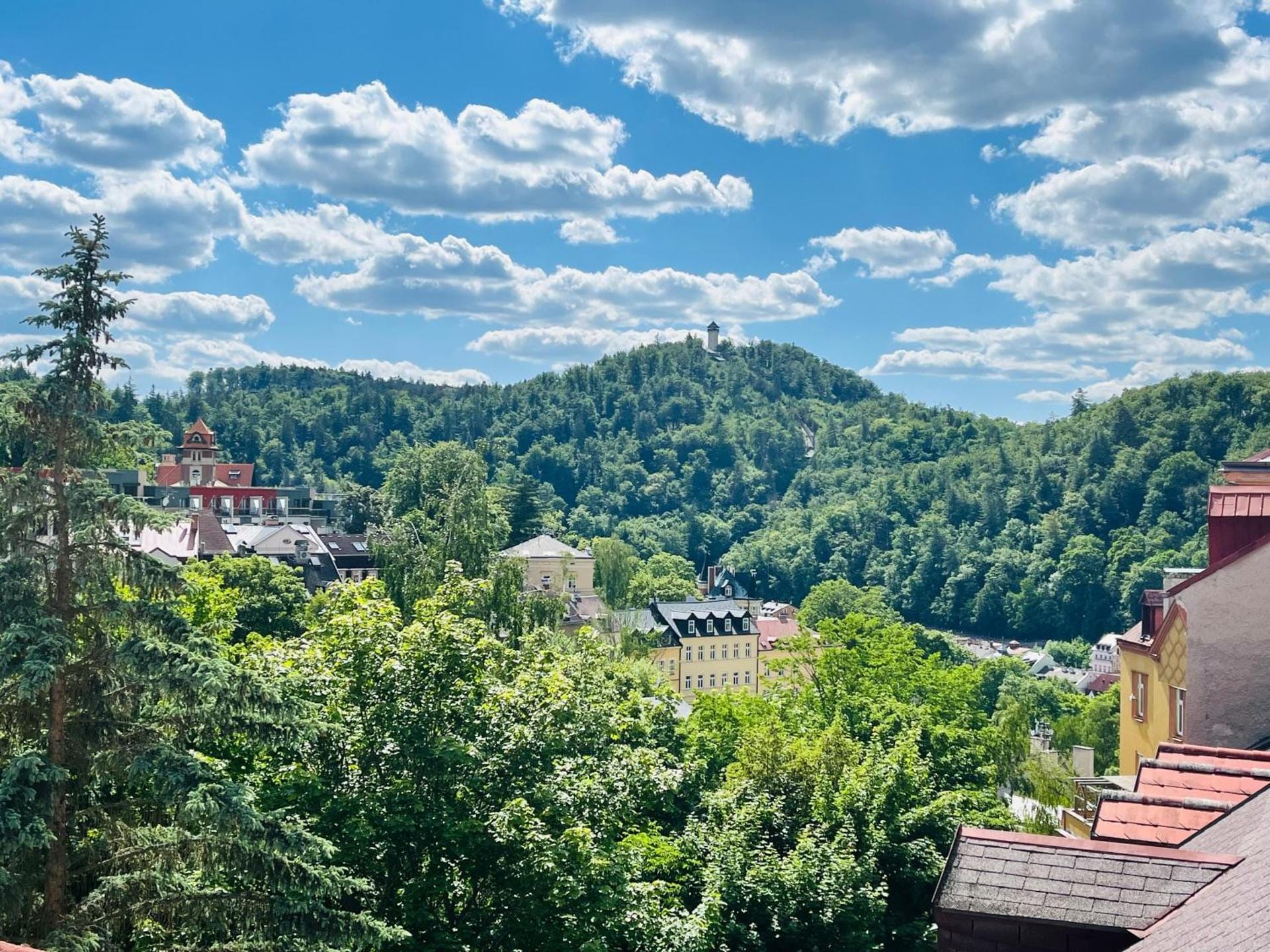 Karlovy Vary — okolí ubytování